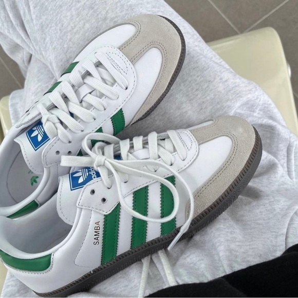 NWT Adidas Samba OG Shoes Cloud White/Green Women's 8.5 - Picture 1 of 10